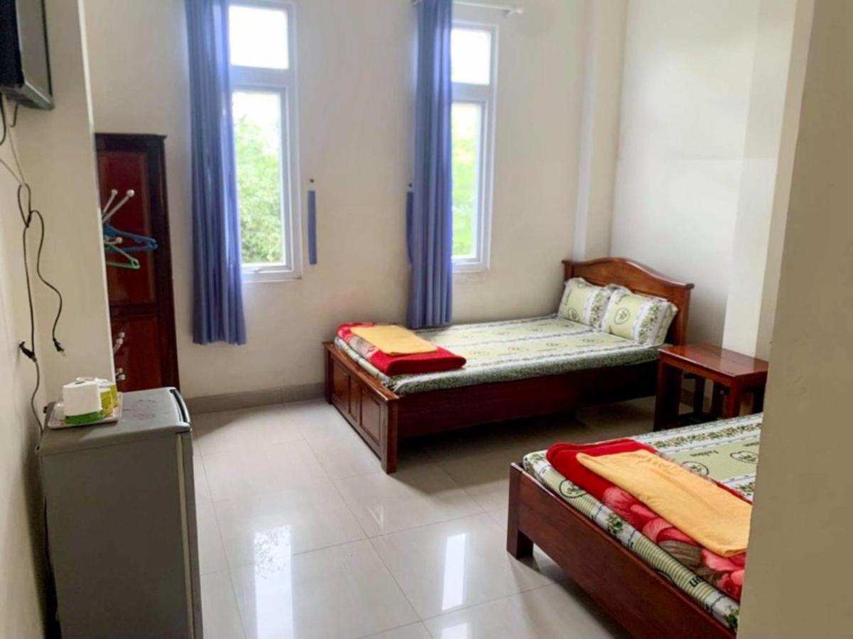 Phuong Huy Hotel 邦美蜀 外观 照片